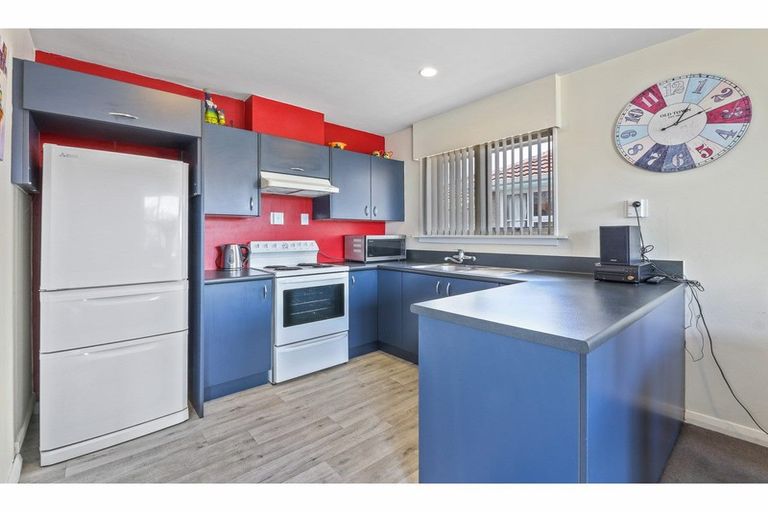 Photo of property in 63 Epsom Road, Sockburn, Christchurch, 8042