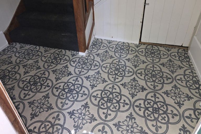 Photo of property in 3 Harvey Road, Bluff Hill, Napier, 4110