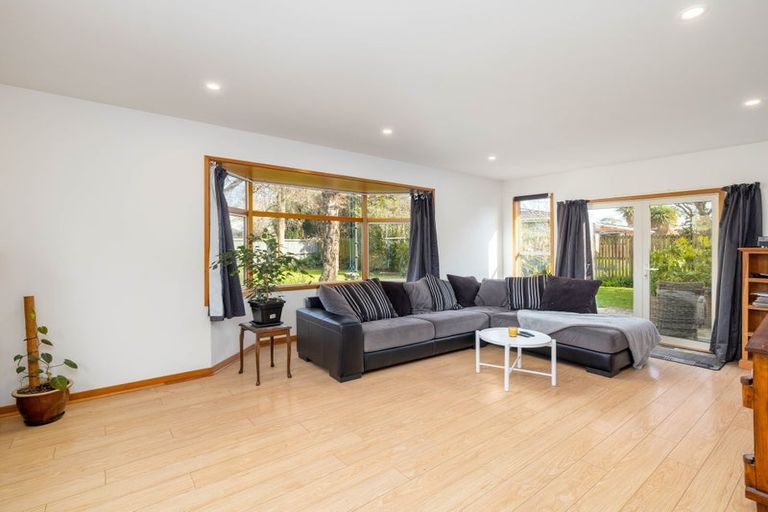 Photo of property in 7 Sawtell Place, Northcote, Christchurch, 8052