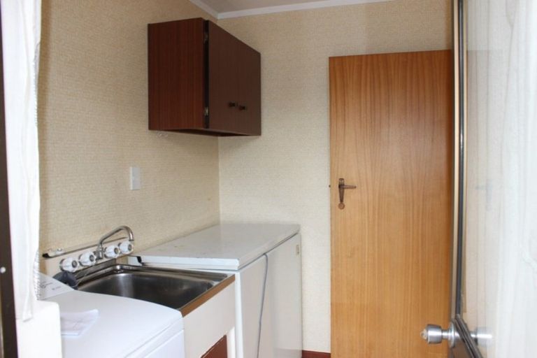 Photo of property in 18 Victoria Avenue, Dannevirke, 4930