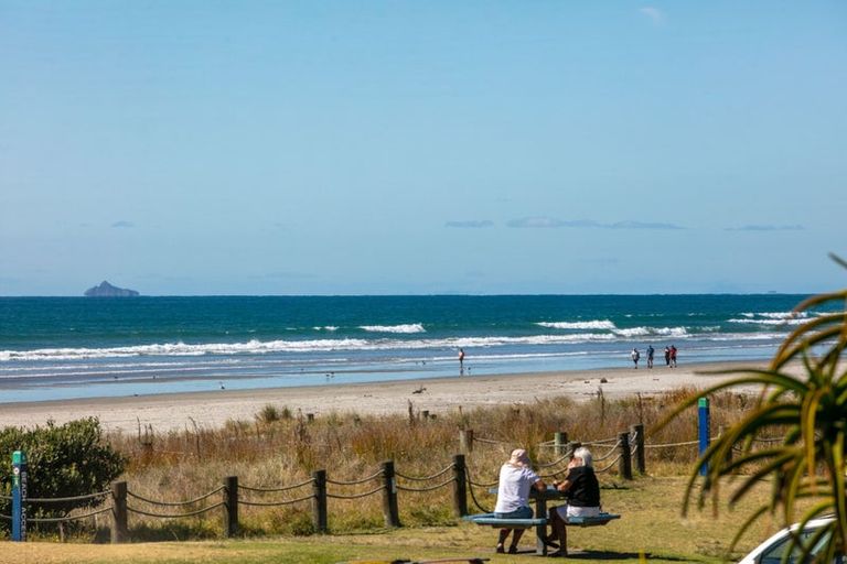 Photo of property in 32 The Terrace, Waihi Beach, 3611