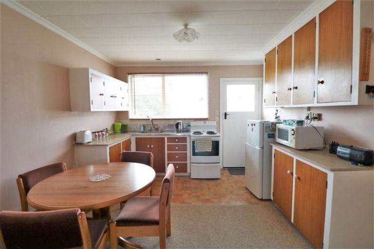 Photo of property in 3/10 Roslyn Terrace, West End, Timaru, 7910