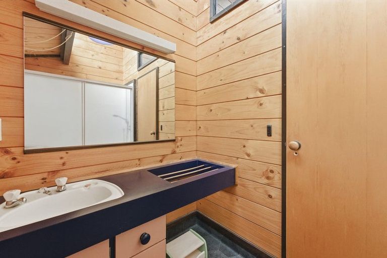 Photo of property in 10a Virginia Place, Whalers Gate, New Plymouth, 4310