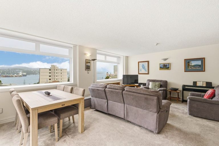 Photo of property in Jerningham Apartments, 20 Oriental Terrace, Oriental Bay, Wellington, 6011