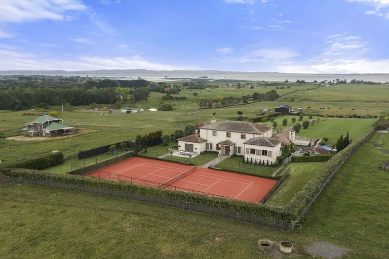 Photo of property in 68 Clark Road, Karaka, Papakura, 2580