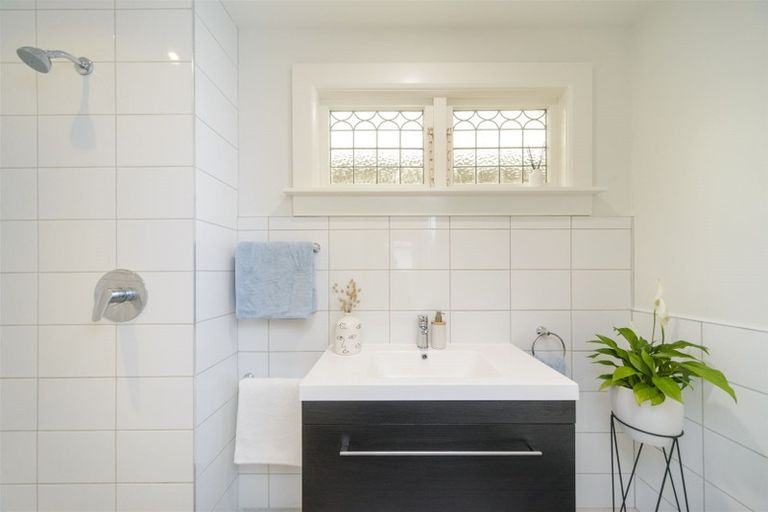 Photo of property in 30 Lyndhurst Street, Takaro, Palmerston North, 4412