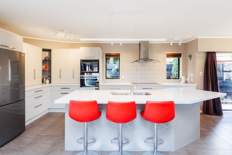 Photo of property in 50 Kentucky Way, Awapuni, Palmerston North, 4412