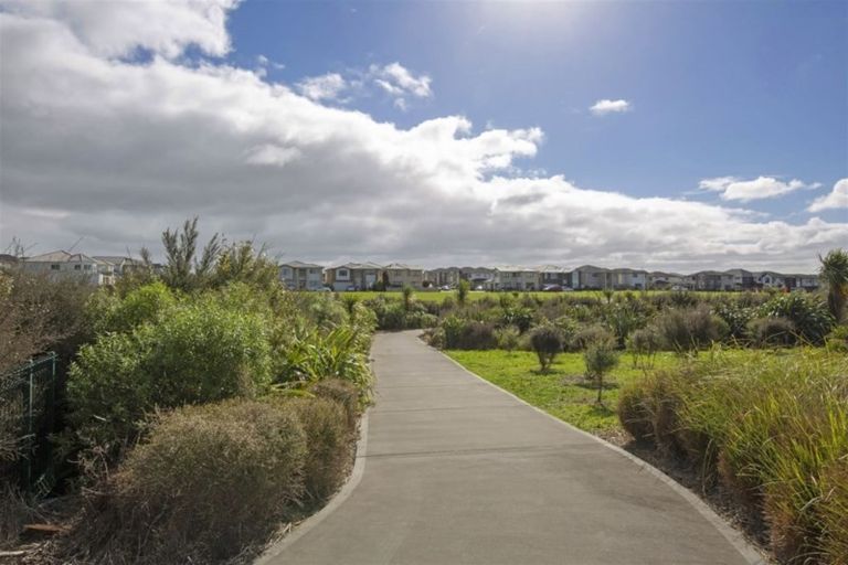 Photo of property in 3 Ballykerrigan Road, Flat Bush, Auckland, 2019