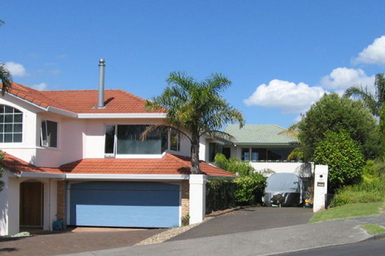 Photo of property in 26a Tornado Place, West Harbour, Auckland, 0618