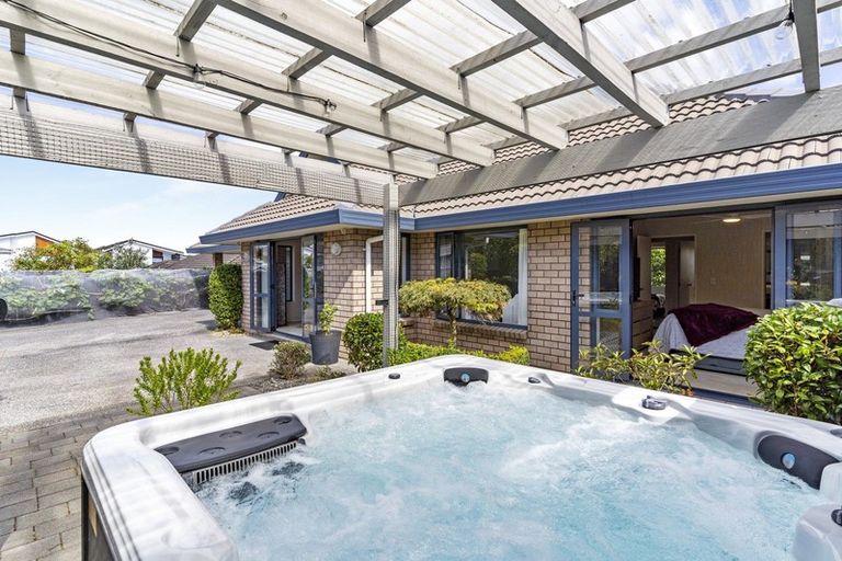 Photo of property in 45a Andrew Road, Howick, Auckland, 2010