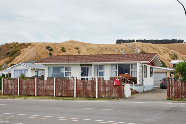 Photo of property in 24 Moa Road, South Bay, Kaikoura, 7300