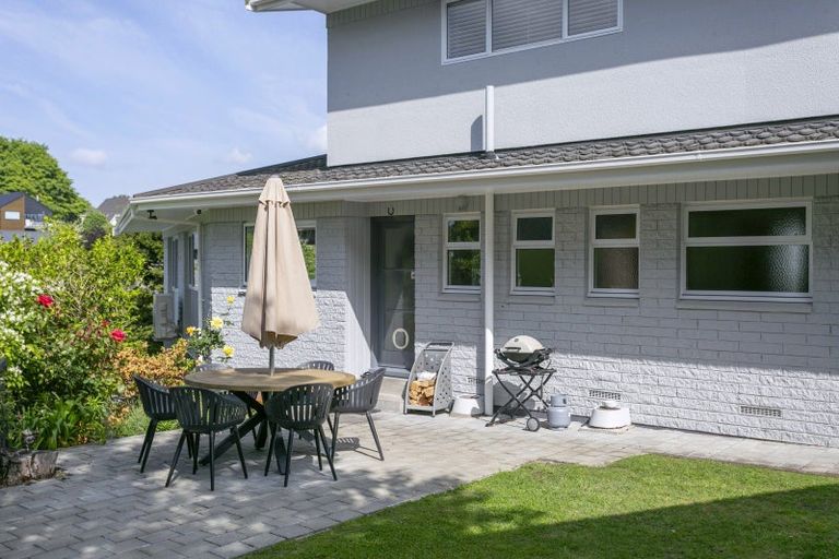 Photo of property in 26 Tremaine Avenue, Two Mile Bay, Taupo, 3330