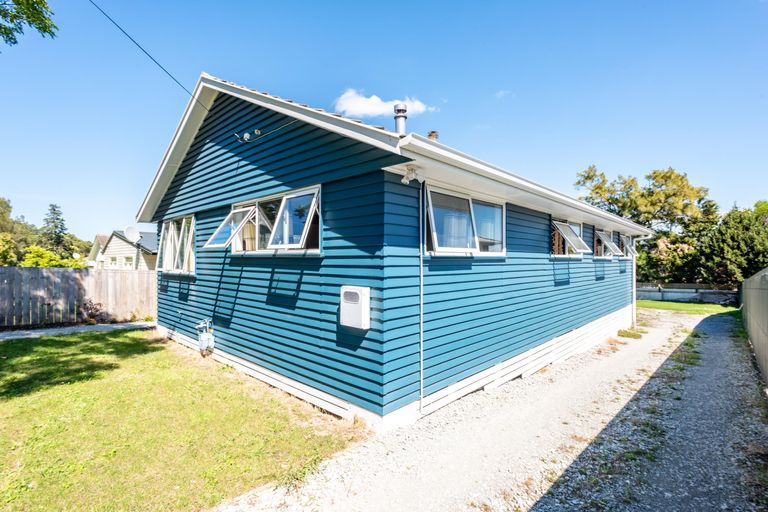 Photo of property in 24 Lyell Road, Outer Kaiti, Gisborne, 4010