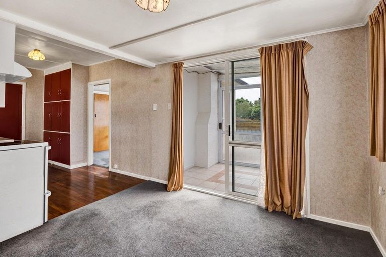 Photo of property in 1 Falstaff Street, Stratford, 4332