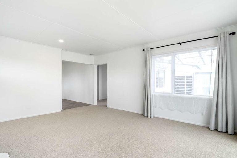 Photo of property in 12 Scott Avenue, Owhata, Rotorua, 3010