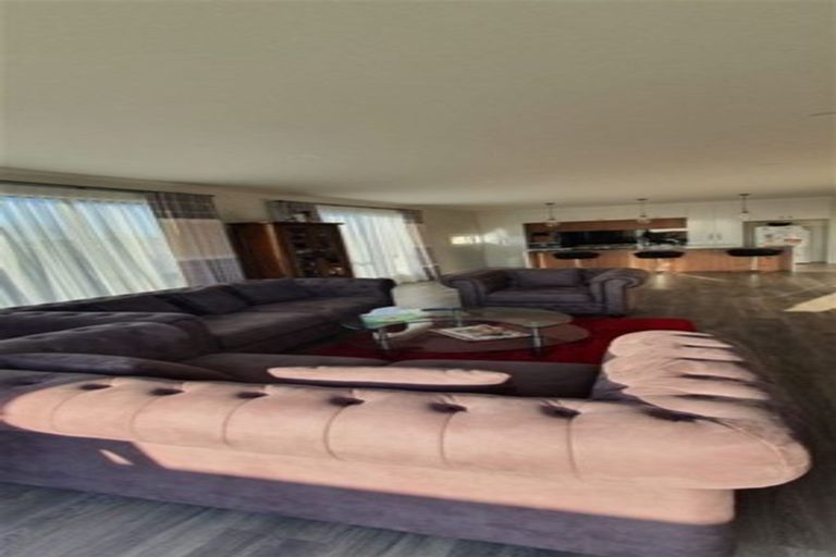 Photo of property in 319 Flat Bush School Road, Flat Bush, Auckland, 2019