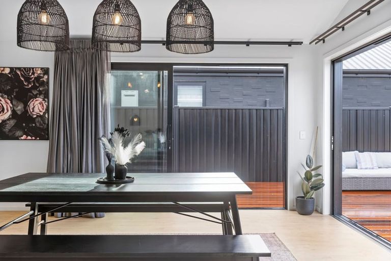 Photo of property in 19 Dunn Street, Lake Hawea, 9382