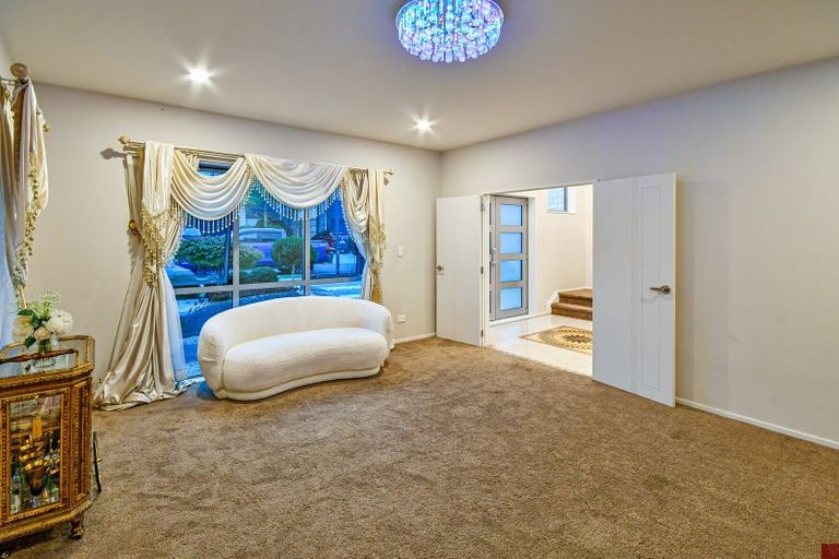 Photo of property in 17 Drumbuoy Drive, Flat Bush, Auckland, 2019