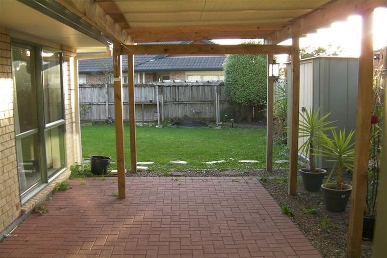 Photo of property in 79 Armoy Drive, East Tamaki, Auckland, 2016