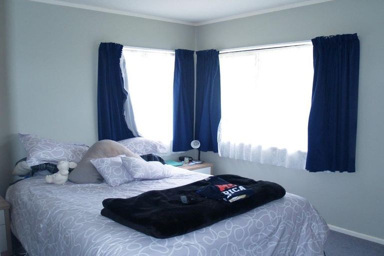 Photo of property in 8 Brandon Street, Otaki, 5512