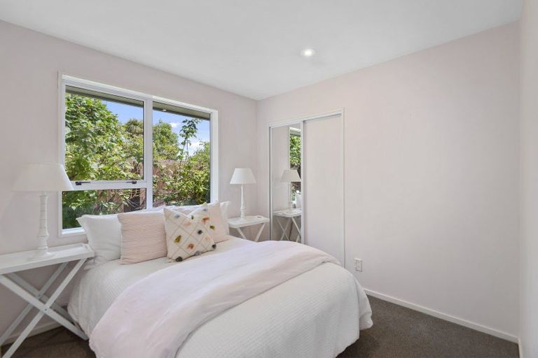 Photo of property in 8 Patricia Place, Harewood, Christchurch, 8051