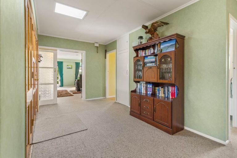 Photo of property in 39 Te Rewha Street, Turangi, 3334