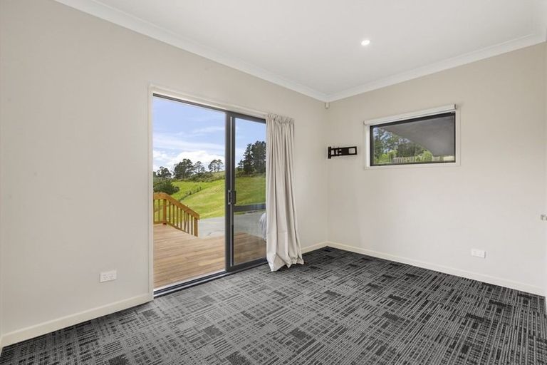 Photo of property in 183 Spur Road, Stillwater, Silverdale, 0993