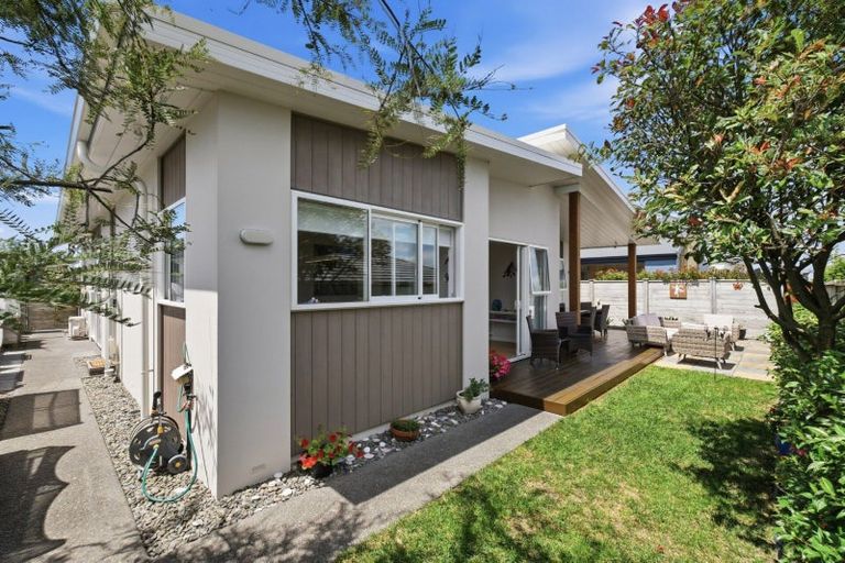 Photo of property in 24 Coast Boulevard, Papamoa Beach, Papamoa, 3118