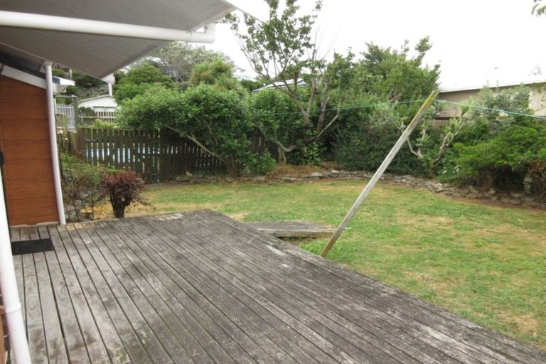 Photo of property in 51a Tiromoana Road, Raumati South, Paraparaumu, 5032