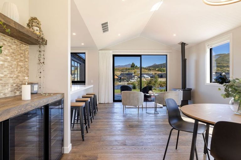 Photo of property in 22 Woolshed Road, Jacks Point, Queenstown, 9371