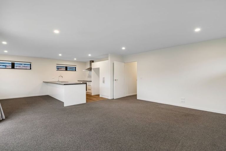 Photo of property in 6 Harry Manship Crescent, Halswell, Christchurch, 8025