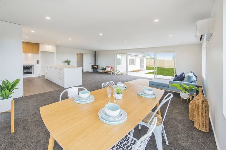 Photo of property in 58 Sandhurst Drive, Papamoa Beach, Papamoa, 3118