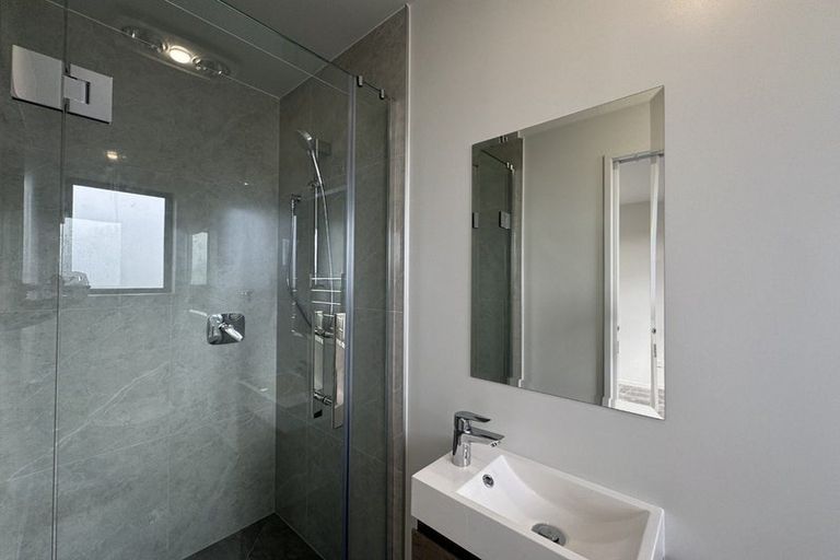 Photo of property in 61 Paetai Lane, Te Atatu Peninsula, 0610