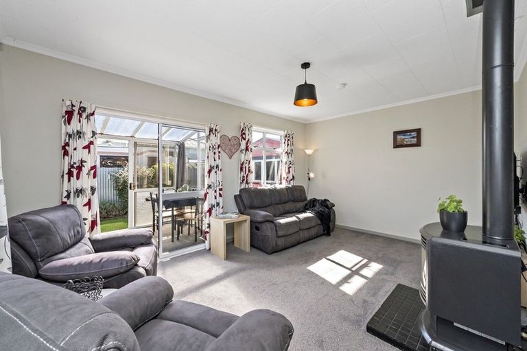 Photo of property in 19 Manchester Street, Tinwald, Ashburton, 7700