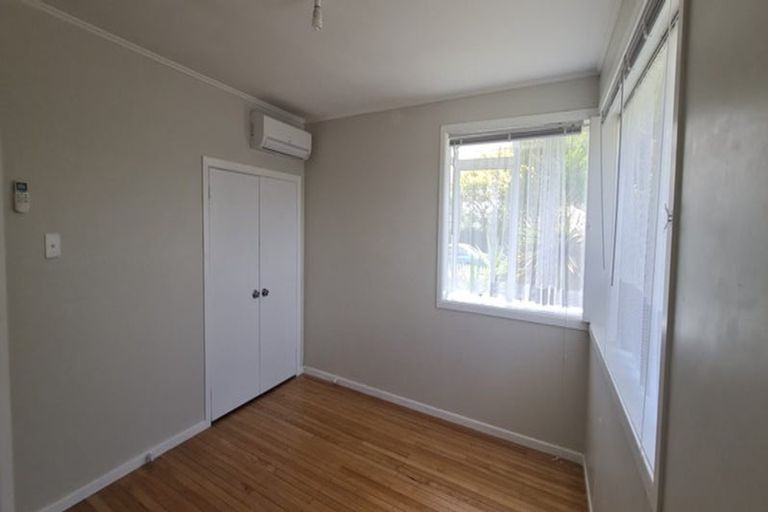 Photo of property in 13 Wallace Road, Mangere Bridge, Auckland, 2022