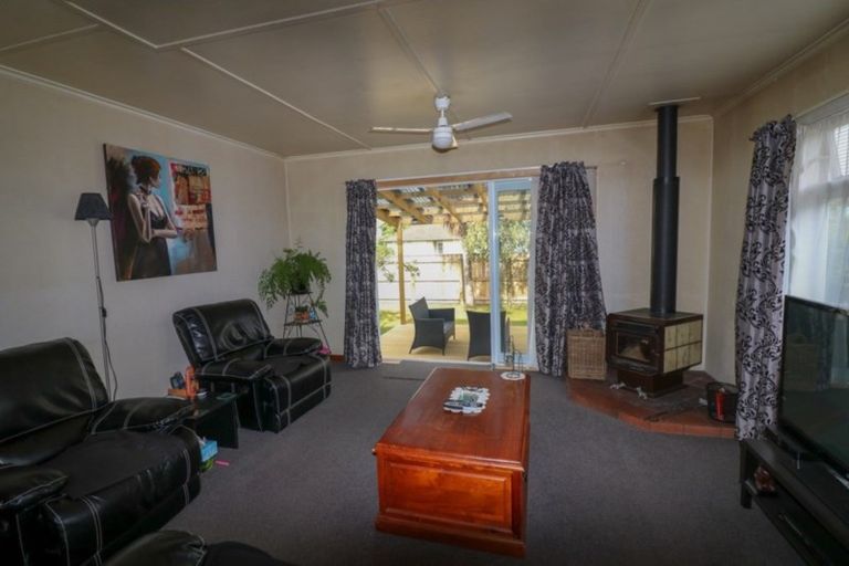 Photo of property in 9 Christian Street, Dannevirke, 4930