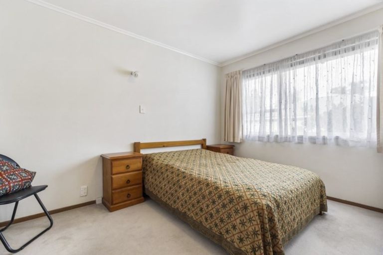 Photo of property in 2/7 Willerton Avenue, New Lynn, Auckland, 0600