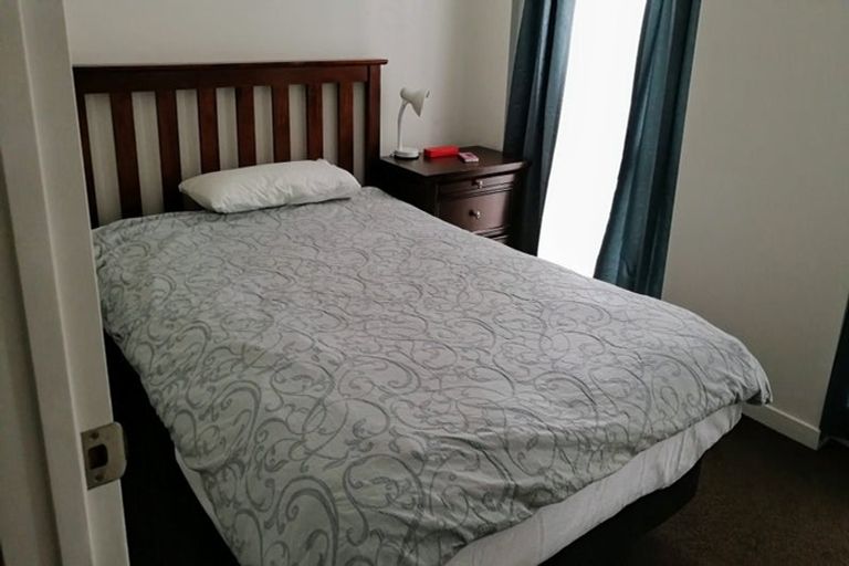 Photo of property in Terrace Heights Apartments, 10c/163 The Terrace, Wellington Central, Wellington, 6011