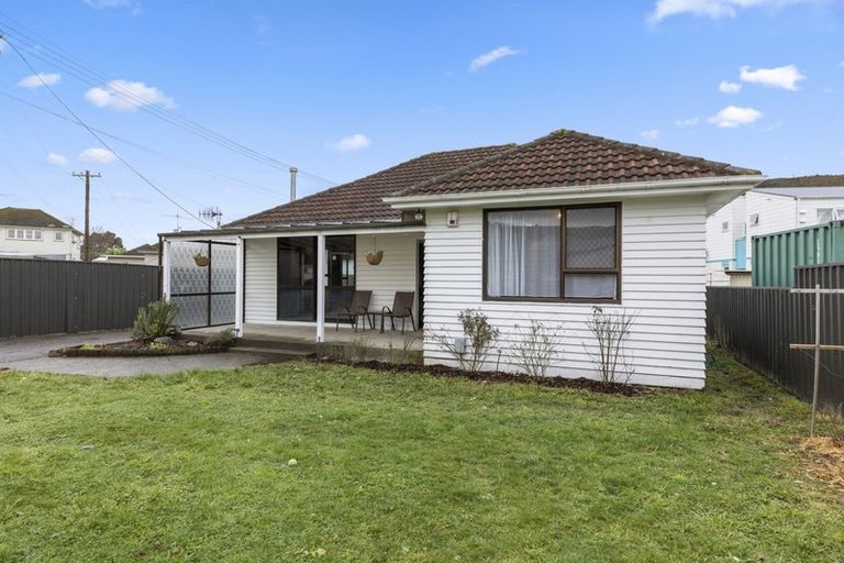 Photo of property in 142a Molesworth Street, Taita, Lower Hutt, 5011