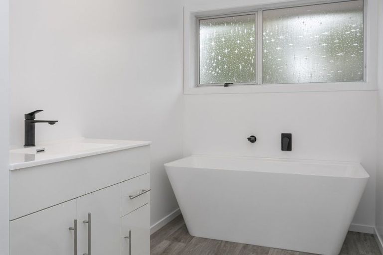 Photo of property in 22 Macdonell Street, Hilltop, Taupo, 3330