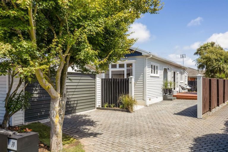Photo of property in 20 Aorangi Road, Bryndwr, Christchurch, 8053