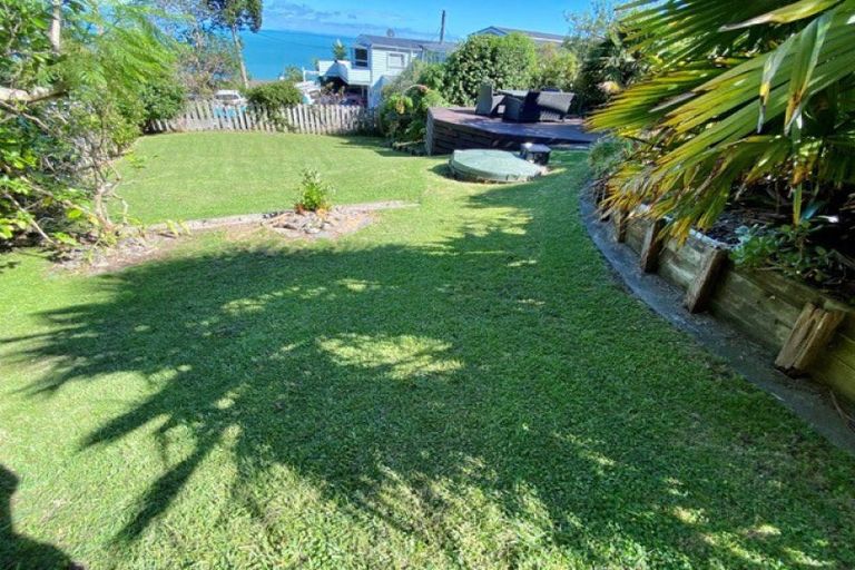 Photo of property in 35 Adams Road, Thornton Bay, Thames, 3575