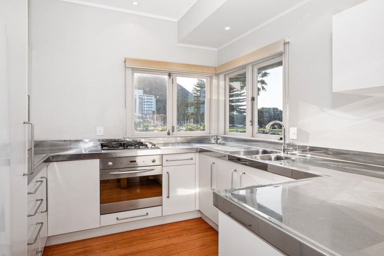 Photo of property in 15a Marine Parade, Mount Maunganui, 3116