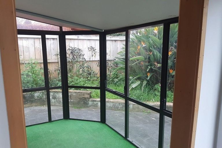 Photo of property in 1/58 Hillcrest Avenue, Hillcrest, Auckland, 0627
