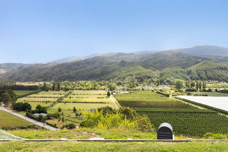 Photo of property in 36 Pineview Way, Motueka, 7196