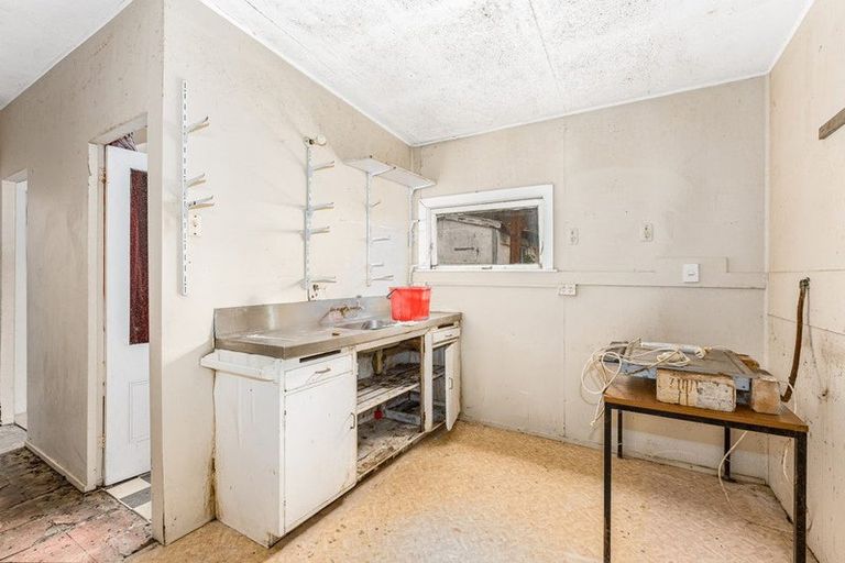 Photo of property in 74 Victoria Street, Petone, Lower Hutt, 5012