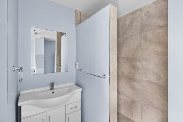 Photo of property in 102 Freyberg Avenue, Tamatea, Napier, 4112