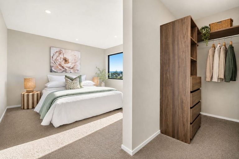 Photo of property in 25 Kumukumu Road, Long Bay, Auckland, 0630
