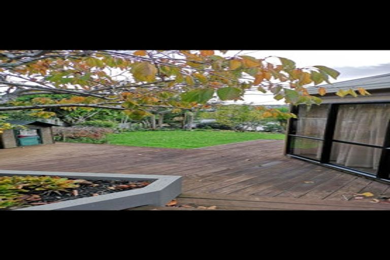 Photo of property in 62 Newhaven Terrace, Mairangi Bay, Auckland, 0630