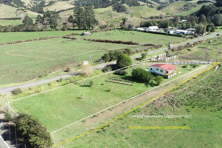 Photo of property in 4 Cemetery Road, Kuaotunu, Whitianga, 3592